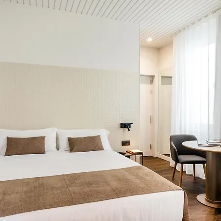 Szálloda Peninsular 3*