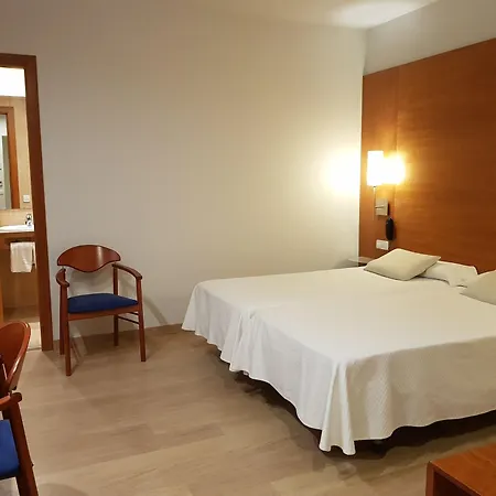 Peninsular Szálloda Girona