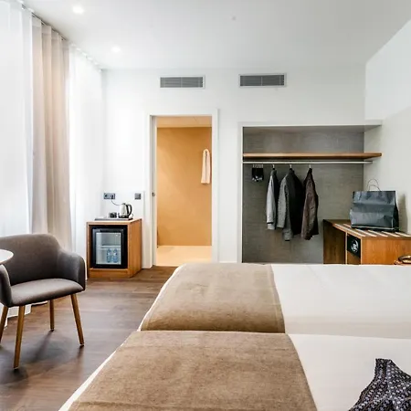 Peninsular Szálloda 3*