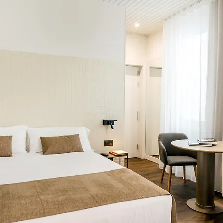 Peninsular 3* Girona