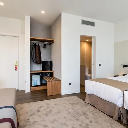 Peninsular Szálloda 3*