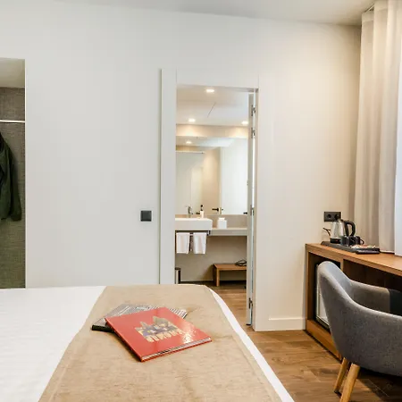 Peninsular ז'ירונה