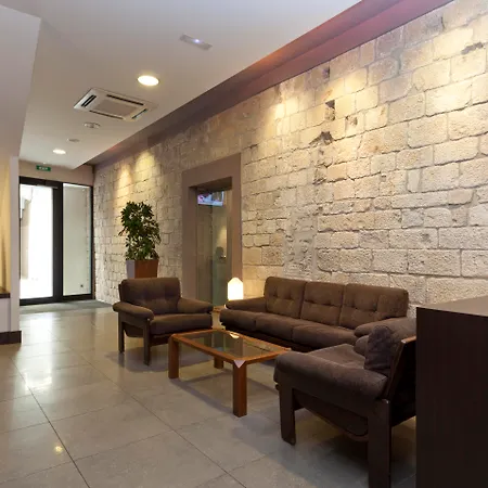 Peninsular 3* Жерона