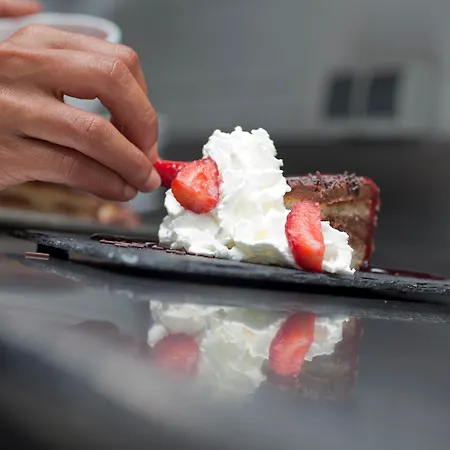 Szálloda Peninsular