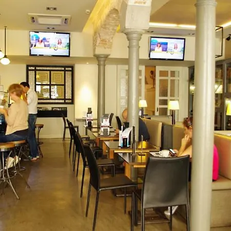 Peninsular מלון 3*