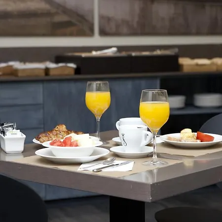 Peninsular Szálloda