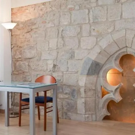 Peninsular Szálloda Girona