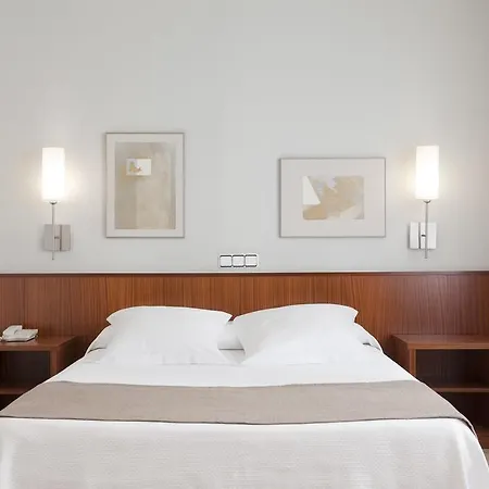 페닌술라 3* 지로나